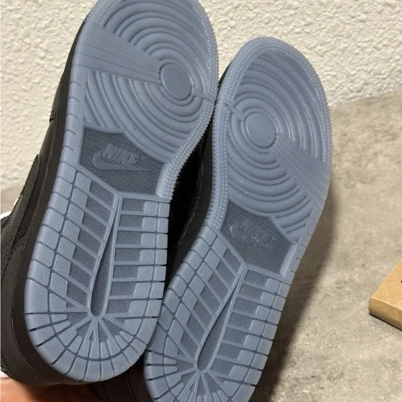 Air Jordan 1 Mid GS Reimagined - HV5180 010 - Black / Grey 6.5Y Womens 8 NEW - Picture 7 of 9